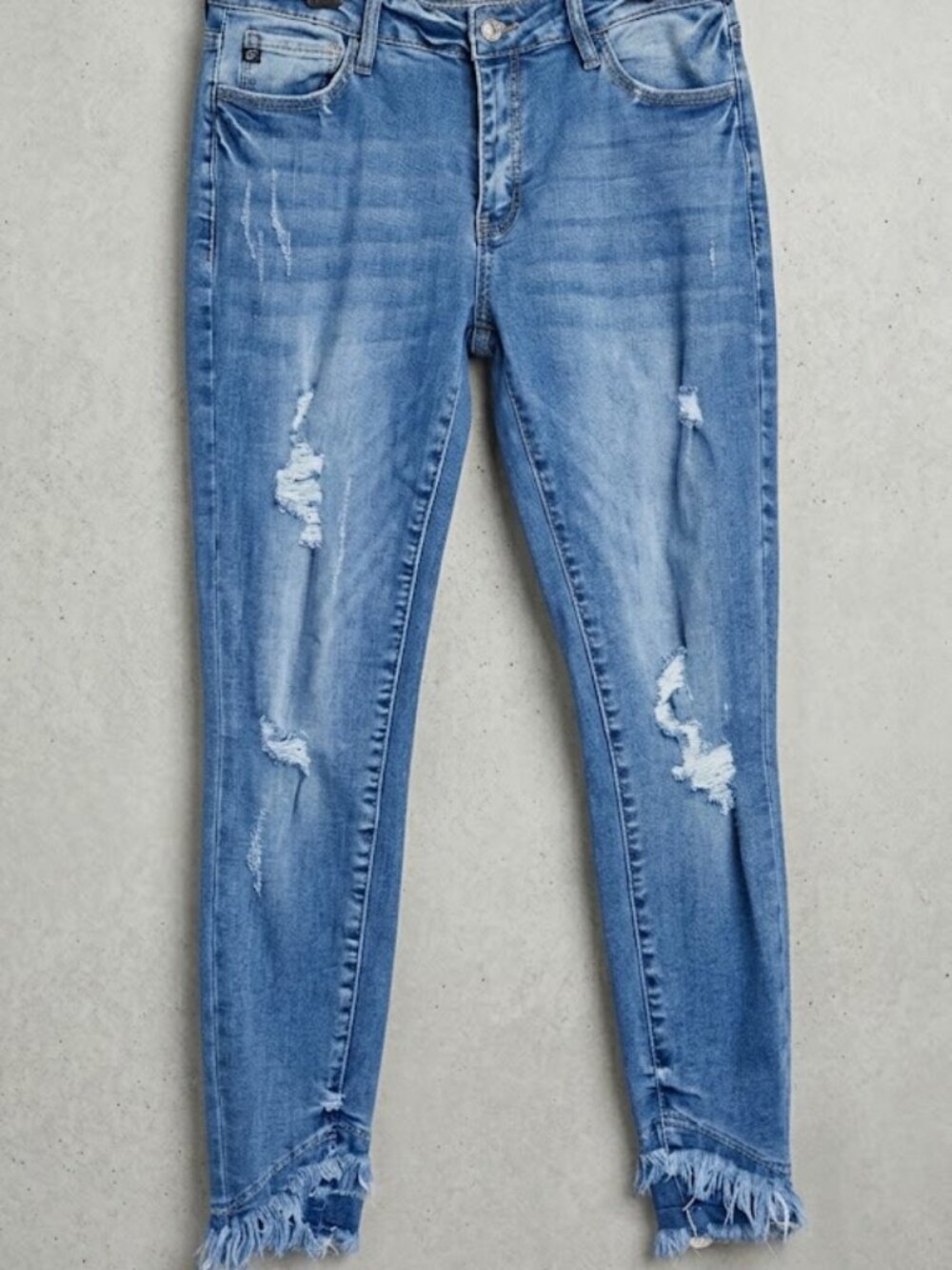 KanCan Mid Rise Distressed Fringe Hem Ankle Skinny Jeans Size 13 30 KC6204M